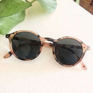 IZIPIZI Tortoise Sunglasses